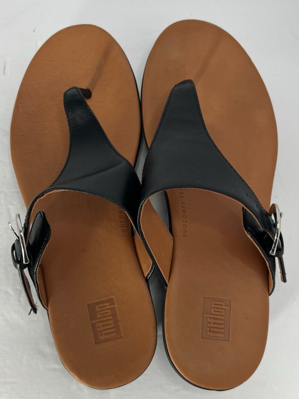 FitFlop The Skinny Black Leather Buckle Toe Thong Sandals Size 7